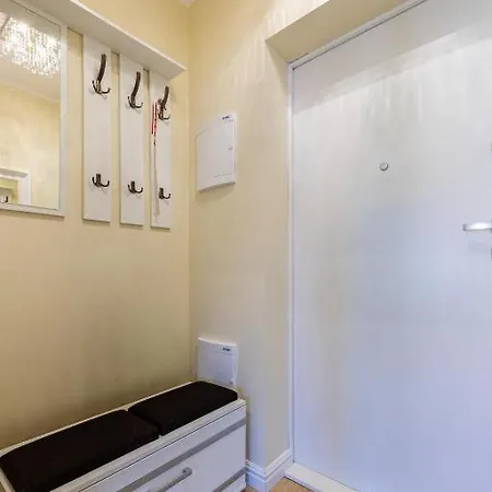 Apartment Royal Old Town Tartaczna 46 *